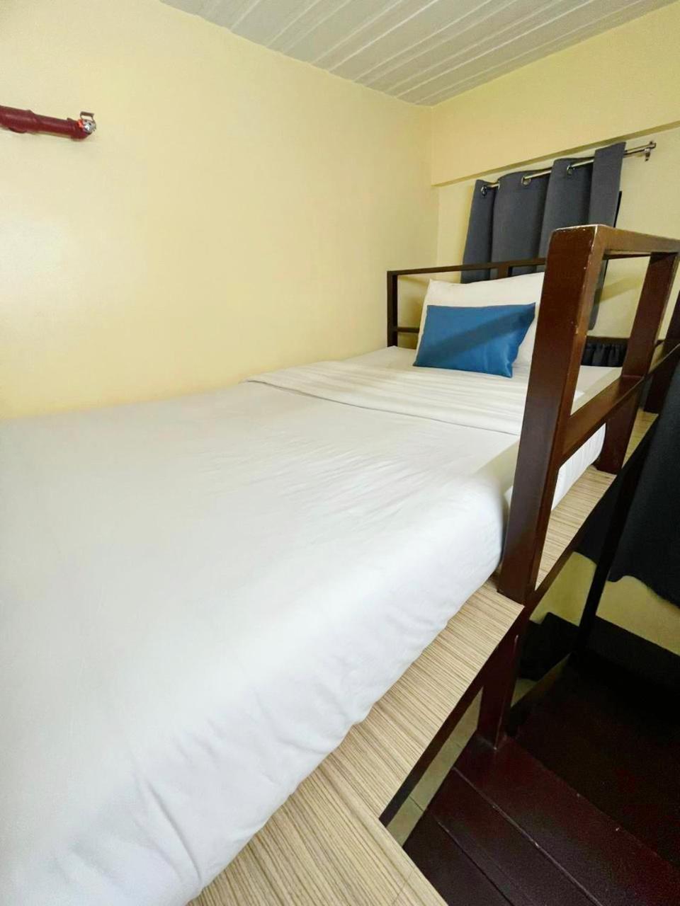 Airobedz Manila - A Value Hotel Dış mekan fotoğraf